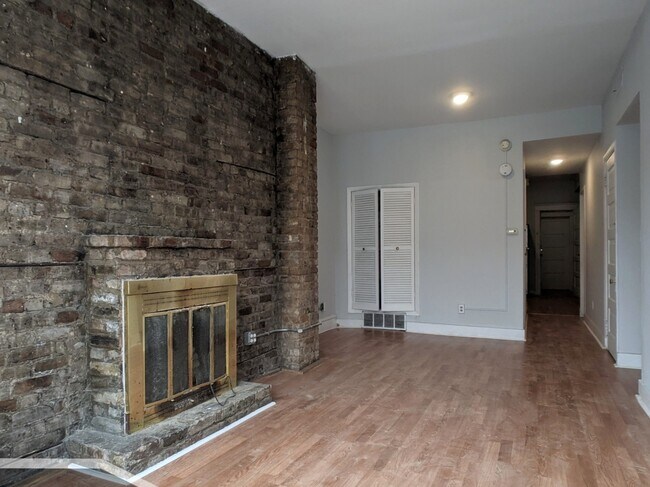 Building Photo - 3544 N Halsted St