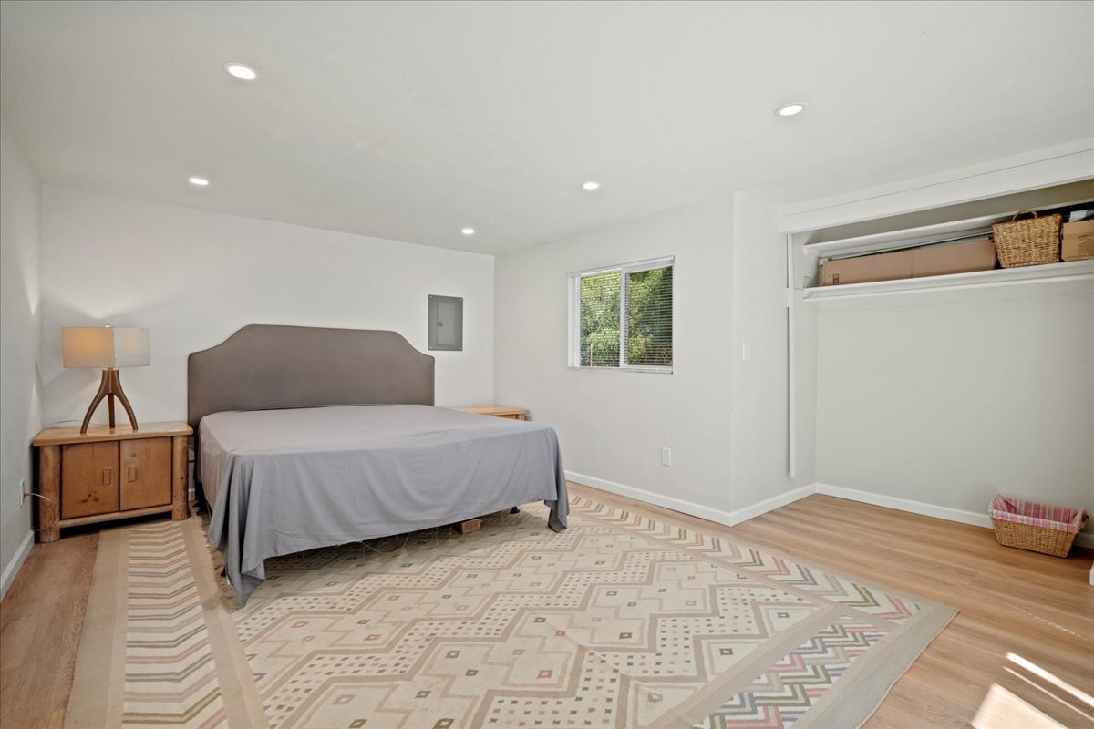 Building Photo - 273 W Carmel Valley Rd