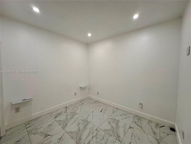 Building Photo - 1309 NW 55th Terrace