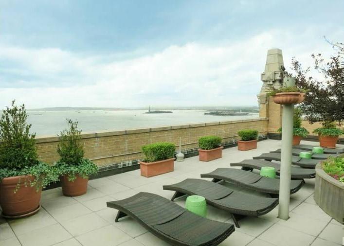 Building Photo - 55 Battery Pl