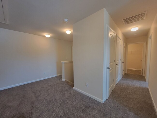 Building Photo - Stylish South Atlanta Rental with 2 Story Home with Loft - Approx 3000 sq ft