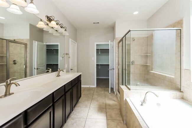 Building Photo - 4914 Ginger Bluff Trail