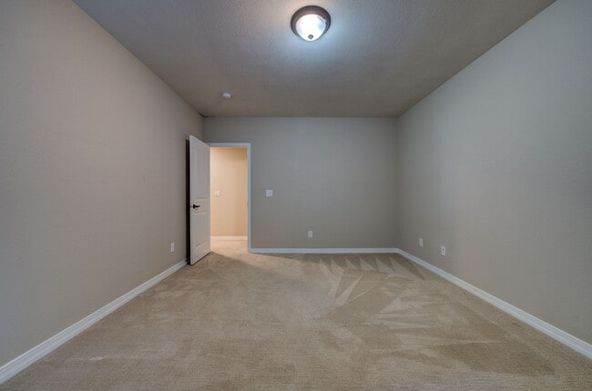 Building Photo - 15838 Long Valley Dr