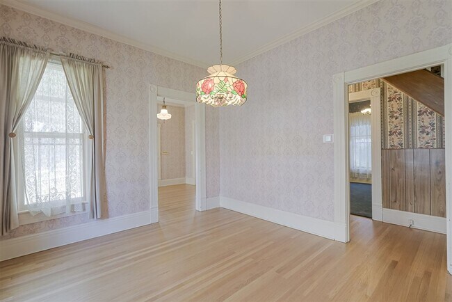 Building Photo - Historic Mount Vernon 4x1.5 Home Steps from Downtown Prescott