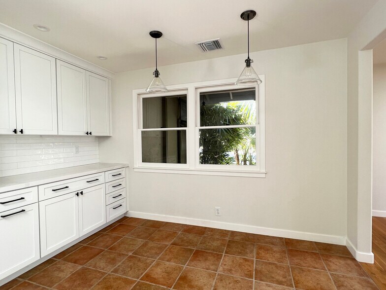 Building Photo - 144 San Rafael Ave