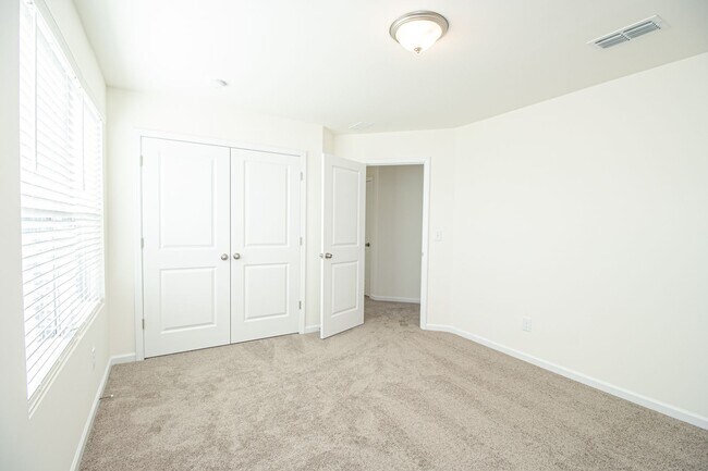 Building Photo - (Coming Soon) New 5 Bedrooms home in Indian Trail!