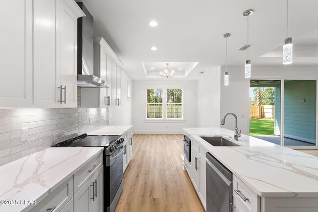 Building Photo - 7021 N Lagoon Dr