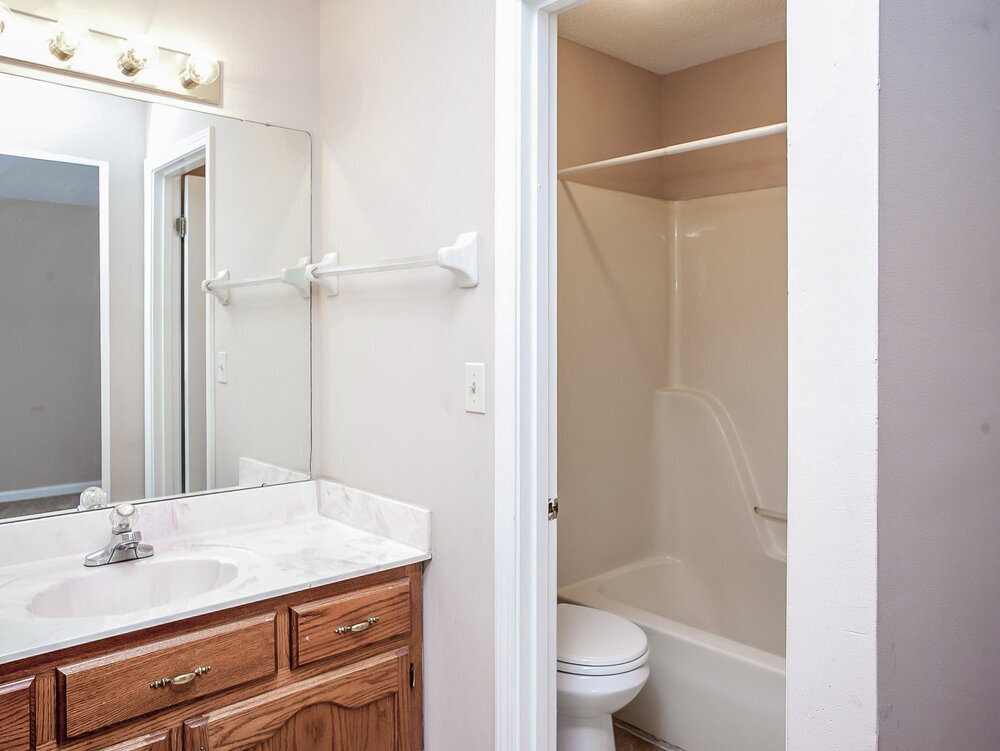 Building Photo - 7499 Spinola Cove