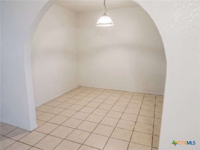 Building Photo - 2808 Edgefield St