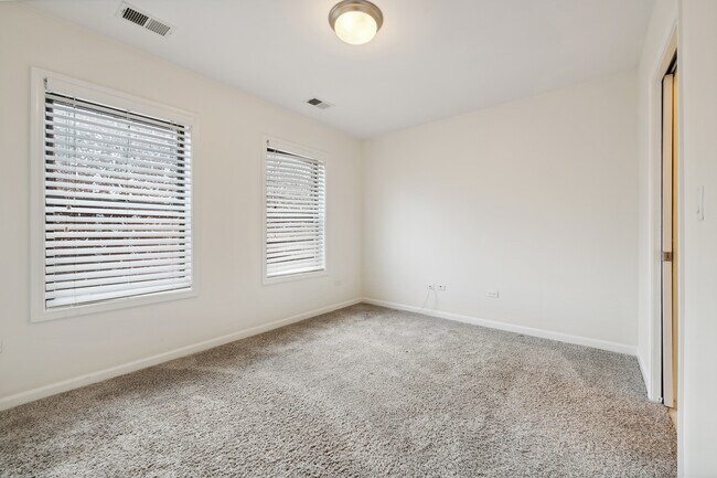 Building Photo - 1816 N Spaulding Ave