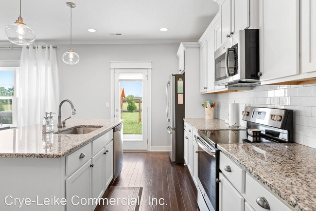 Building Photo - 3 br, 2.5 bath House - 8521 Red Deer Ln.