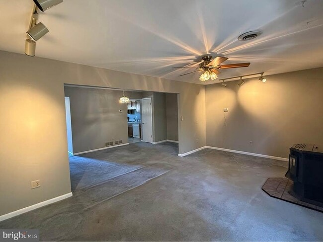 Primary Photo - 1145 Pheasant Dr N