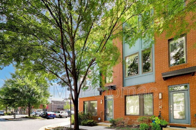 Building Photo - 5600 45th Ave