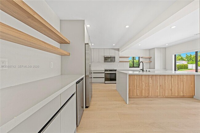 Building Photo - 11300 SW 43rd St