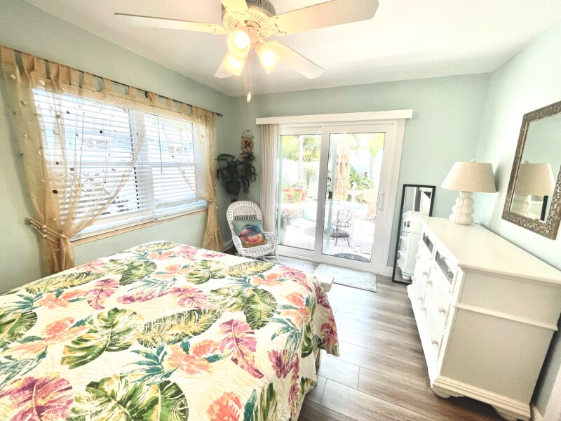 Building Photo - 14902 N Bayshore Dr