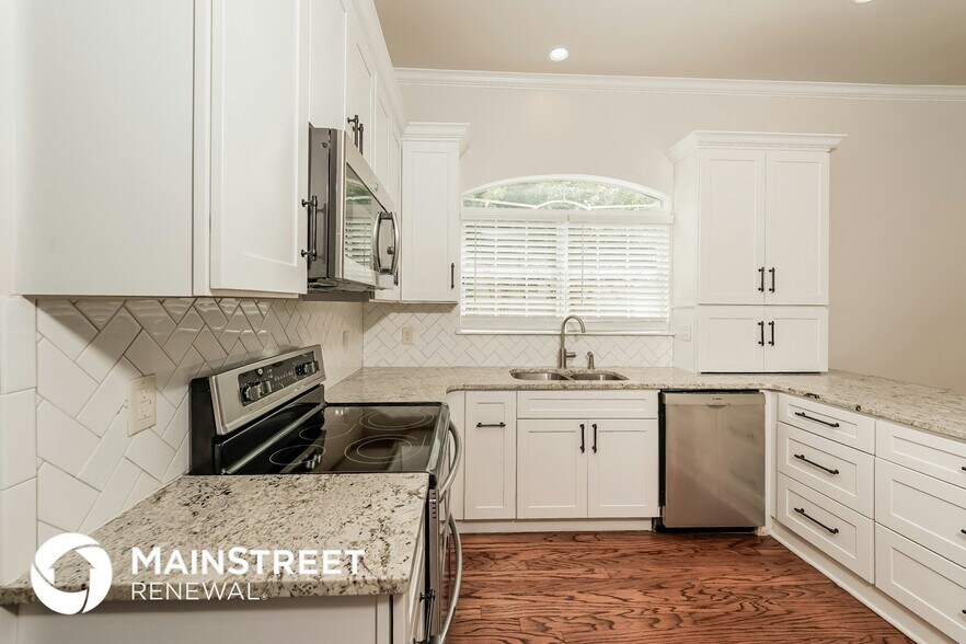 Building Photo - 6229 S Clubview Cir