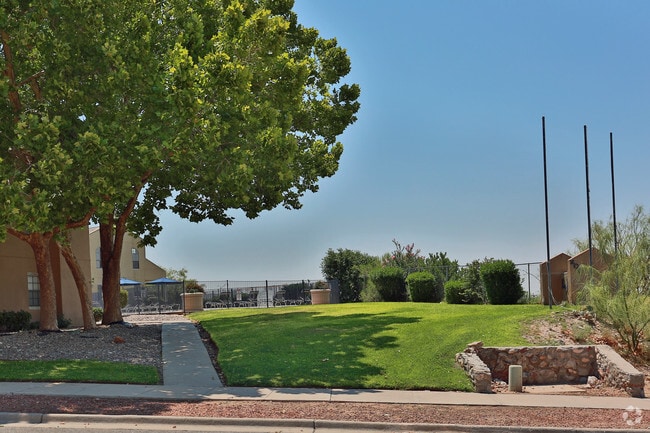 Building Photo - La Mesa Apartments