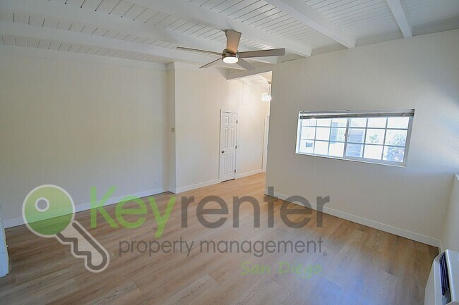 Building Photo - 209 Civic Center Dr