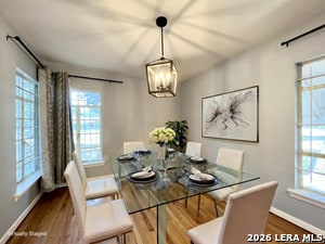 Building Photo - 2331 W Magnolia Ave