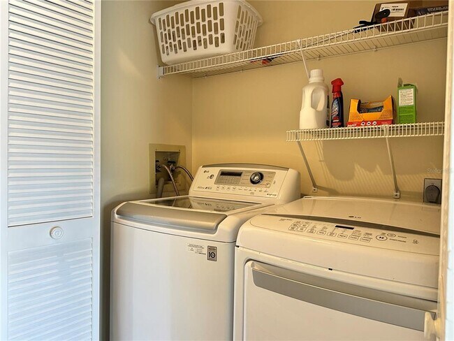 Building Photo - 5906 Doral Dr