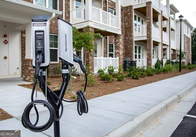 Building Photo - 4270 Phil Niekro Pkwy