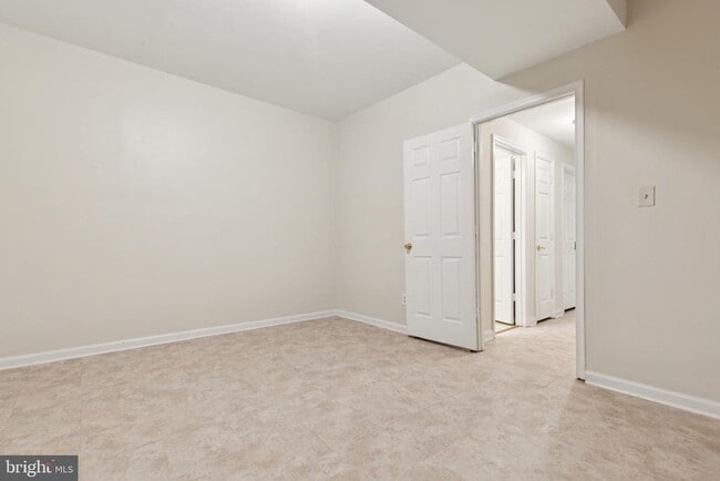 Building Photo - 17624 Overlook Rd