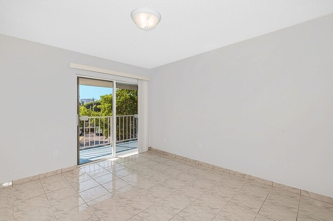 Building Photo - 7705 SW 86th St