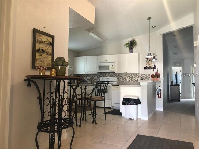 Building Photo - 2866 Club Cortile Cir