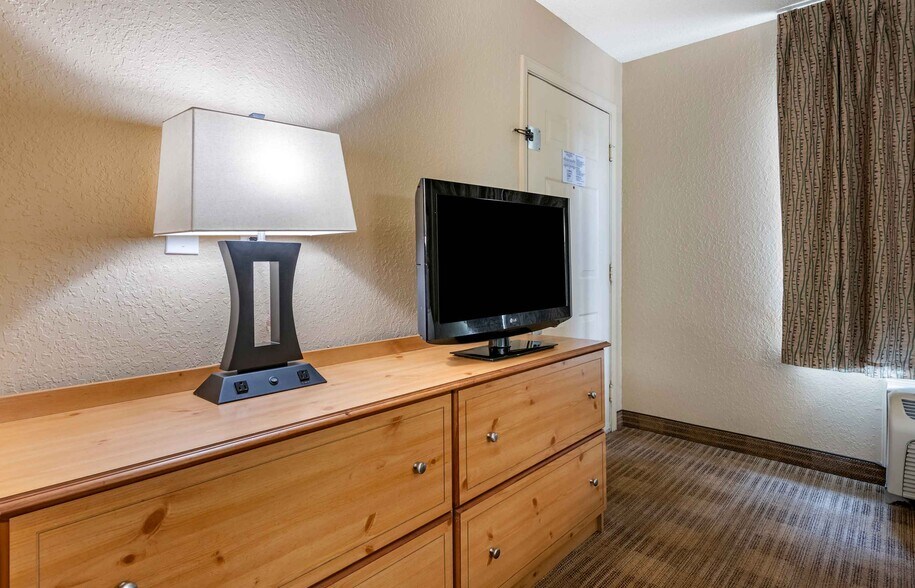 Building Photo - Furnished Studio-Jacksonville - Southside ...