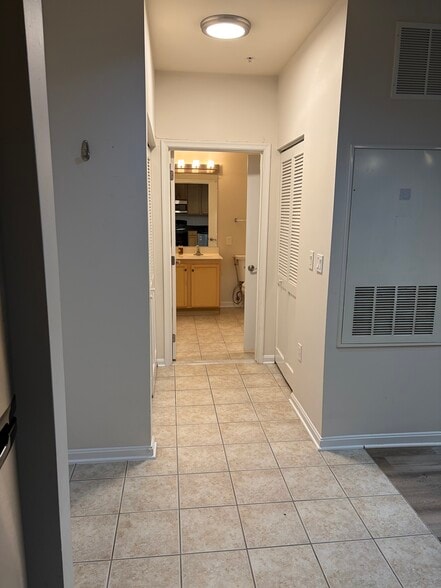 Building Photo - 2665 Prosperity Ave