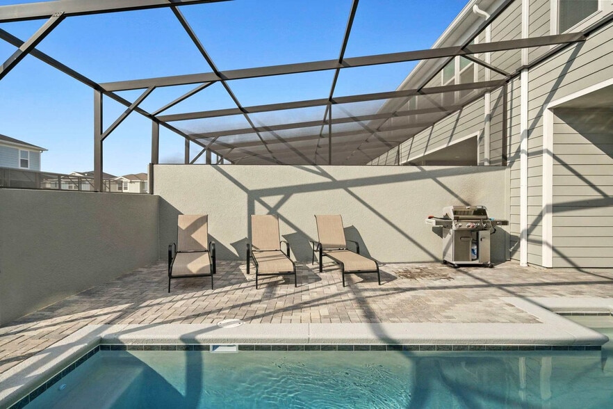 Building Photo - 1283 Blue Paradise Wy
