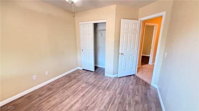 Building Photo - 3846 Waynesvill St