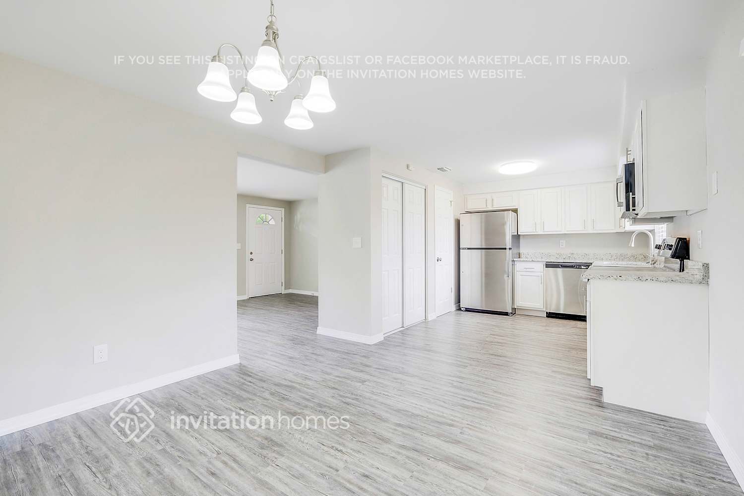Building Photo - 8127 Kenwood Dr N