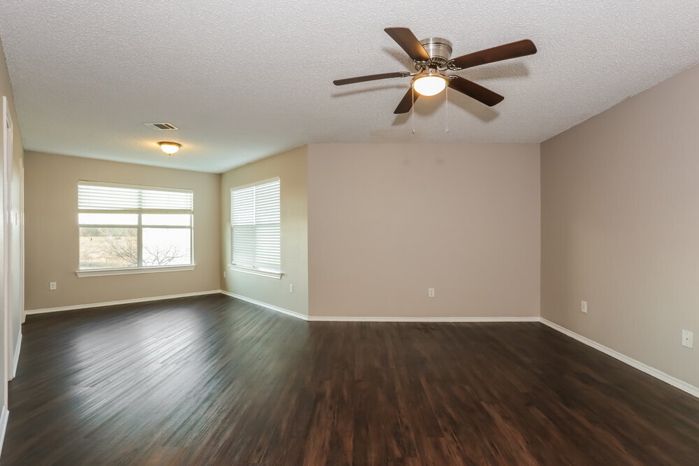 Building Photo - 9936 Sparrow Hawk Ln