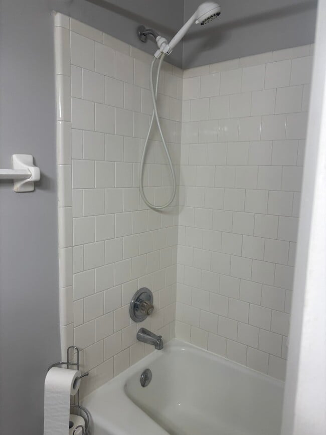 Building Photo - 3146 Oak Hammock Ct