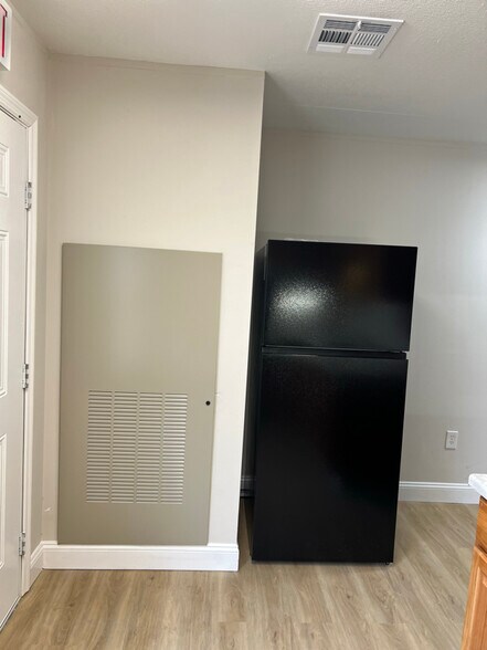 Building Photo - 124 Worthington Dr