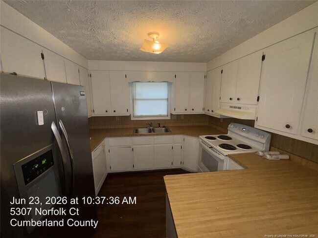 Building Photo - 5307 Norfolk Ct