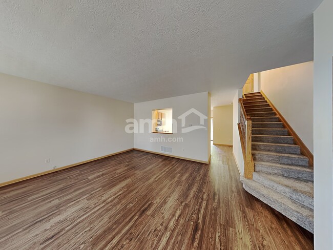 Building Photo - 6213 Home Park Dr