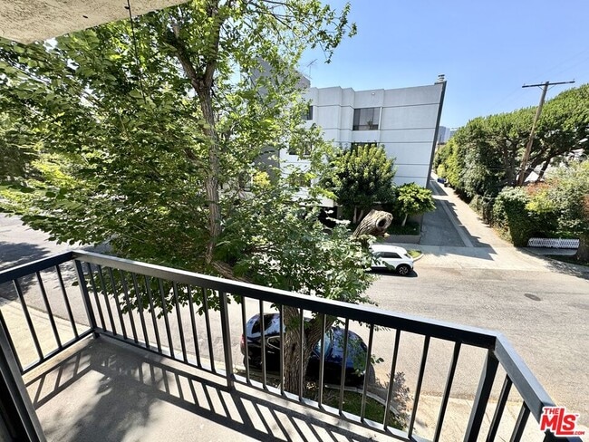 Building Photo - 1122 Peck Dr