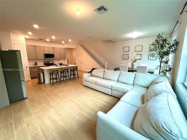 Building Photo - 9045 Zevon Ct