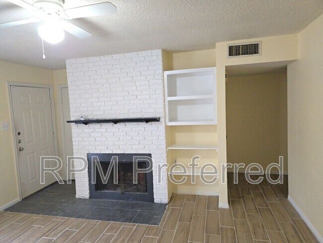 Building Photo - 2019 Place Rebecca Ln