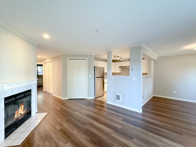 Building Photo - 9910 NE 137th St