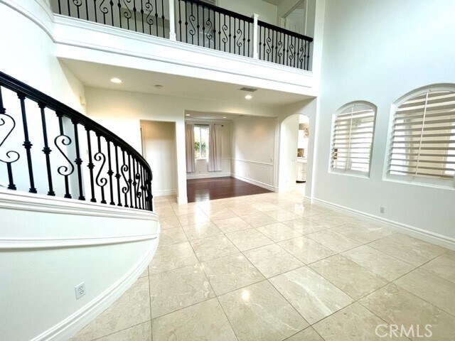Building Photo - 27585 Rosebud Way