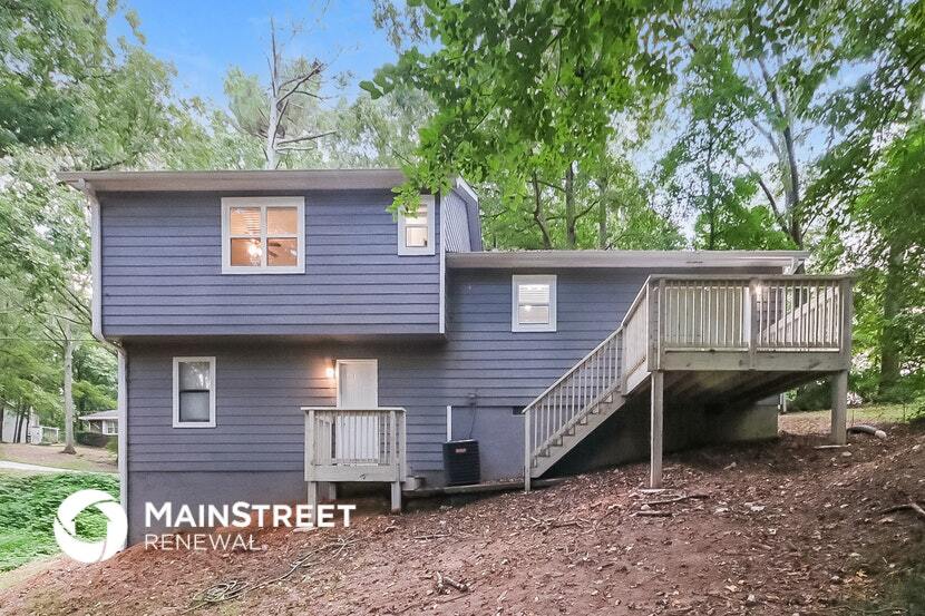 Building Photo - 4349 Parkview Dr