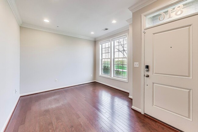 Building Photo - 816 Fair Winds Way