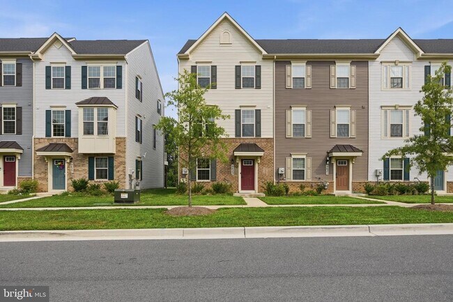 Building Photo - 9623 Tall Oaks Rd