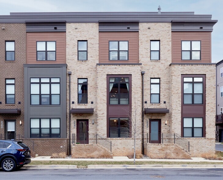 Building Photo - 3541 Bellflower Ln