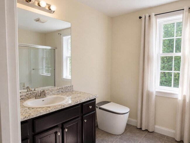 Building Photo - 21 Stocklan Cir