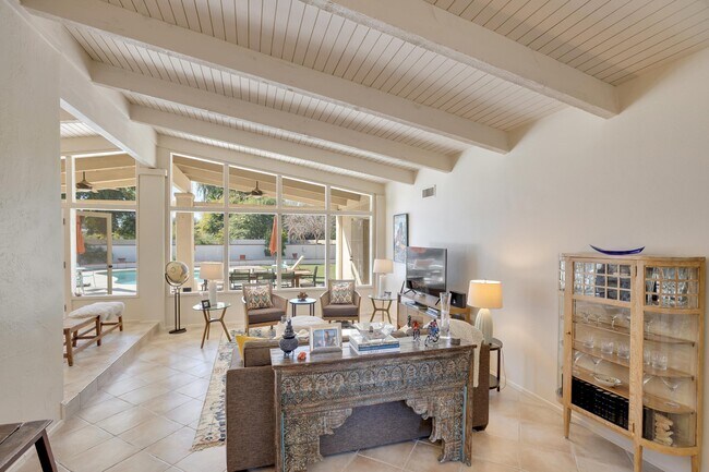 Building Photo - 7441 E Century Dr