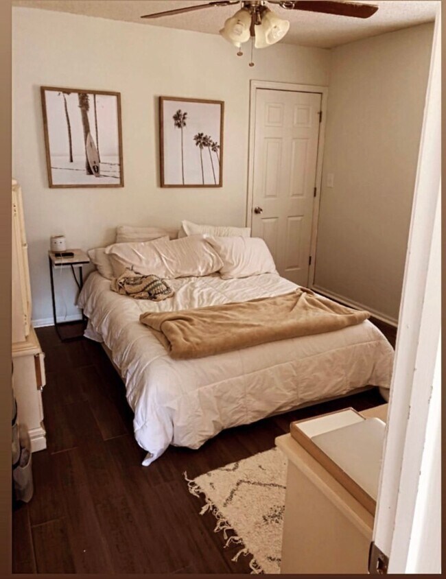 Building Photo - 21 W 78th Ter